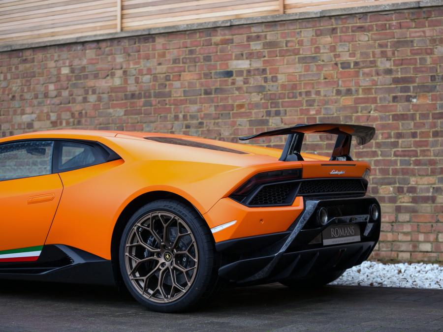 Детали экстерьера Lamborghini Huracan Performante (LB724) 2017 года  (UK) (фото 11 из 24)